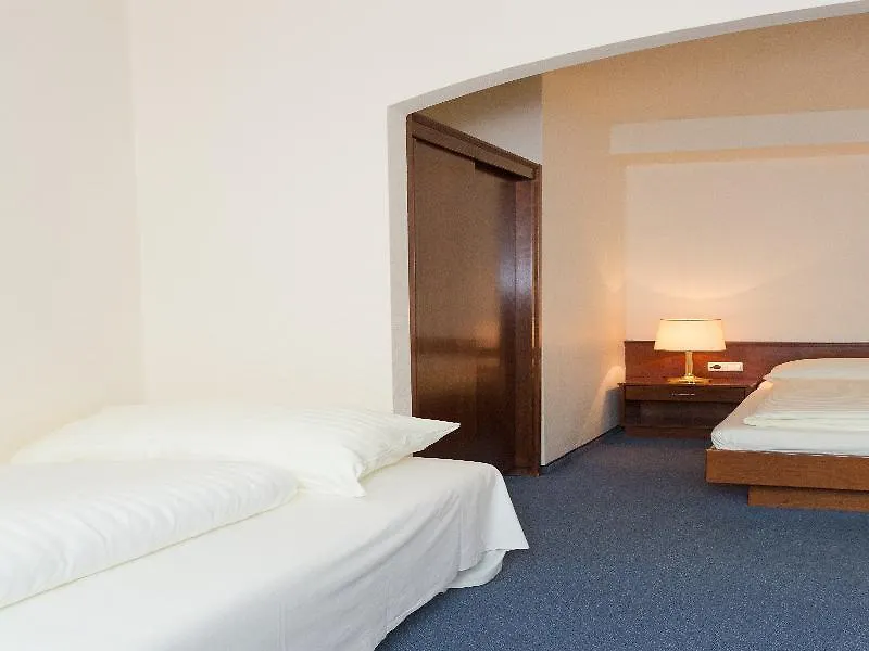 Thuringer Hof Hotel Vienna 3*,  Austria